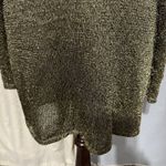 Olive + Oak Gold Metallic V Photo 2