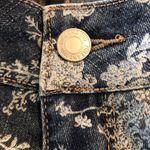 Time And Tru  Printed Denim Shorts With Pockets Size 10 Womens 5 Pockets New Photo 6