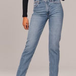 Abercrombie & Fitch  Medium Wash The Mom High Rise Jeans Size 27 Photo 0