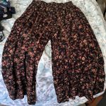 American Eagle  Floral Outfit  Photo 2