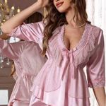 Cute chic satin lace trim short sleeve top Pink Size M Photo 0