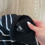 Paige  laurel sweater  Photo 9