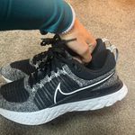Nike Flyknit Running Shoes Photo 1