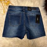L&B  mid rise skinny front zip denim shorts s 8 Photo 3