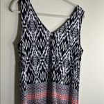 Paper Moon Black and White Patterned Sleeveless top size XL‎ Photo 2