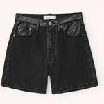 Abercrombie & Fitch The Dad Short High Rise Black Denim Faux Leather Size 6 / 28 Photo 2