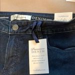 Croft & Barrow Women's Denim Capris -  Photo 4