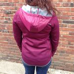 Under Armour high-low jacket w/thumb holes Photo 2