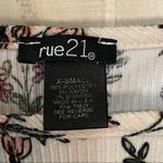 Rue 21 Floral Off Shoulder Crop Top Cream Short Sleeve Smocked Blouse Size XS Photo 2
