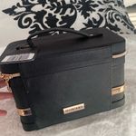 Ellen Tracy Makeup/Travel Hardcover Bag Photo 2