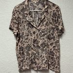 Mystree  Floral Print Button Down Short Sleeve Blouse 
Size Large Photo 6