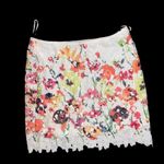 Signature 8  Floral skirt size medium Photo 1