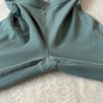 Alo Yoga Alo Ribbed High-Waisted Legging Photo 3