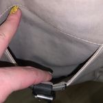 Light grey vinyl adjustable crossbody handbag Gray Photo 2