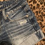 American Eagle GUC Shorts Women’s Size 2 AEO Distressed Denim Jean Shorts Photo 1