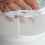 Elie Tahari  Women's Silk Blend Boat Neck Blouse Size Medium‎ Photo 3