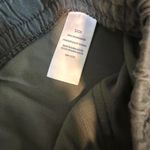 Splendid Camo Joggers Women’s Small Green Drawstring Pocket Rayon Pants Photo 2