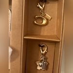 Coach Authentic Leather glitter stars wristlet and 2 charms set in box š Photo 10