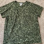Athleta  Green Camouflage Athletic shirt women’s small Photo 1