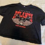 Hot Topic Atlanta graphic crop top Photo 0