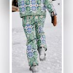 NWT Free People Movement Bunny Slope ski/snowboard pants in size small Green Photo 1