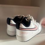 Nike  Sneakers Photo 2