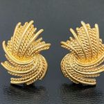 Monet Vintage  Signed Gold-tone Wheat Spray Rope Feather Clip On Earrings Photo 1