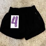 Lululemon Tracker Short V 4” In Black Size 4 Photo 2