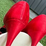 Vintage 1960s John Jerro Red Satin Rosette Heels Size 7.5 Photo 3