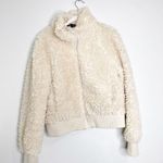 ZARA  trf teddy faux sherpa bomber zipper jacket size medium Photo 2