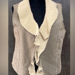 Karen Hart rugged army green faux suede vest with Sherpa Fleece - Size Medium Photo 0