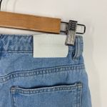 Missguided Riot High-Rise Light Wash Blue Denim Mom Jeans Women's Size 25 Photo 6