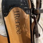 J.Renee Shoes size 8 excellent condition color black heel 2.5” stable Photo 4