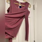 Splendid NWT  Size L 100% Supima Cotton Dark Rose Long Sleeve Cold Shoulder Top Photo 2