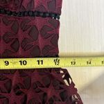 Club Monaco  Women's Dress Sz 00 Burgundy Black Trim Lace Tiered Midi Photo 6
