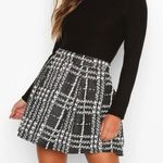 Boohoo NWT Mini A-Line Skirt Womens 2 Black White Check Box Pleat Skater Twee Photo 0