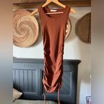 Good American  brown knit dress Size 2 side cinch ruched bodycon sexy minimal Photo 2