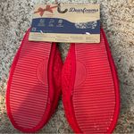 Dearfoams NWT  Red Women’s Christmas Slippers Photo 1