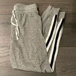 Spirit uconn joggers Photo 0