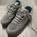 Columbia  Women’s PeakFreak Hiking Shoes Photo 1