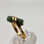 Vintage Avon Gold Tone & Faux Jade Cylinder Ring (6) Green Photo 4