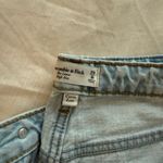 Abercrombie & Fitch  Curve Love loose high rise jeans Photo 1
