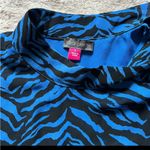Vince Camuto  Women's Sleeveless‎ Blue Zebra Print Ruffled Blouse Size Large Photo 1