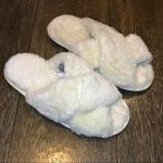 Nordstrom Snuggle Plush Faux Fur Slippers Slides Fuzzy Warm Memory Foam White XL Photo 1