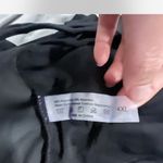 Elegant Black One Photo 2