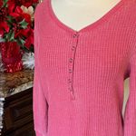 Seven7 Henley Waffle Shirt Vintage Washed Out Pink Berry Comfy Womens Top Medium New Photo 13
