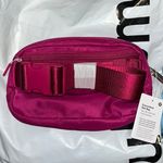 Lululemon Everywhere Belt Bag NWT Photo 6