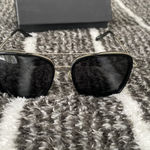 Privé Revaux  Sunglasses Black Photo 2