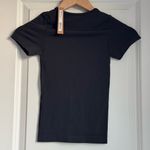 SKIMS NWT  Soft Smoothing Seamless T-Shirt XXS Photo 2