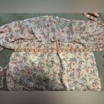 Honey Punch NWT  off the shoulder floral blouse size M Photo 3